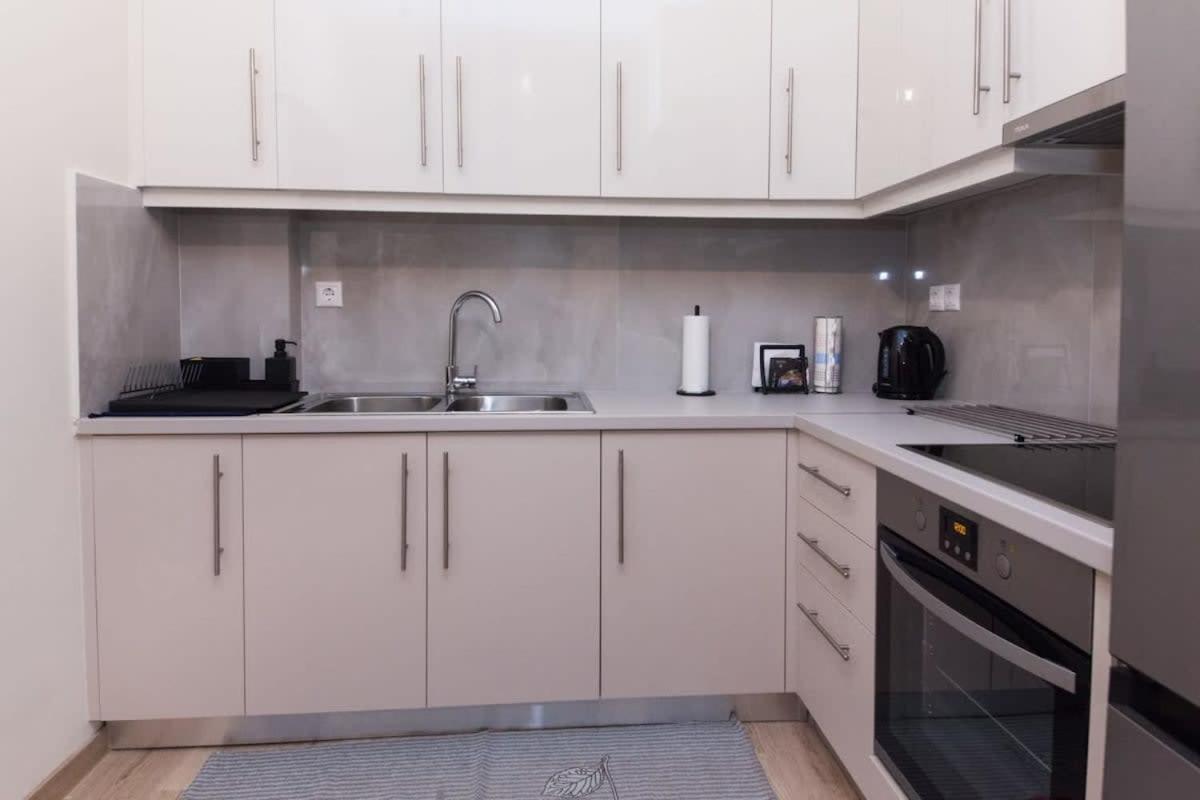 Brand New 2 Bedroom Haven Apt In Galatsi Афины Экстерьер фото